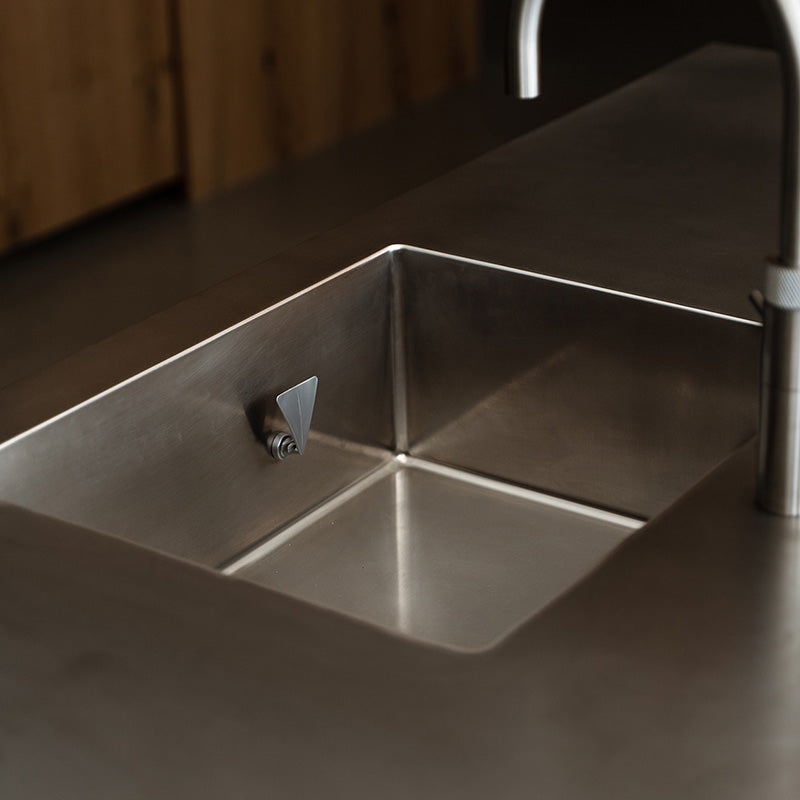 Magnetic Dish Brush & Sponge Holder